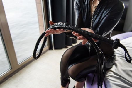 fouet dominatrice bdsm